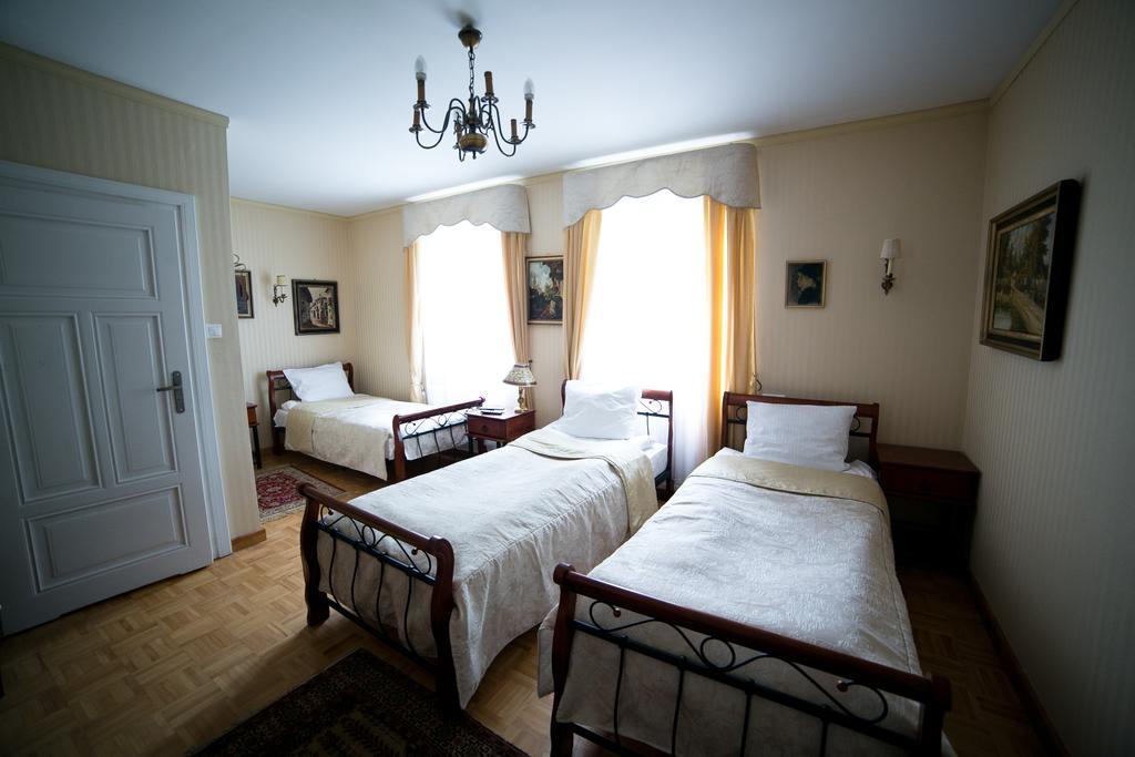 Dworek Ojca Mateusza Sandomierz Ngoại thất bức ảnh